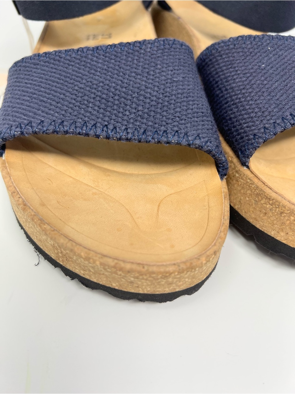 Birkenstock Papillio Glenda Sandals
Size 6 - Picture 4 of 6